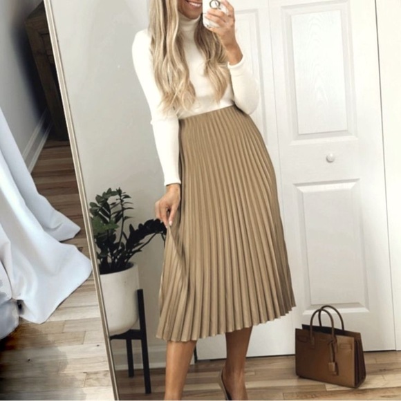 J. Crew Dresses & Skirts - NWT J. Crew Gwyneth pleated midi slip skirt in Camel BN757